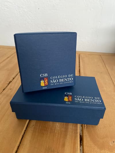 Caixa Cartonada para 4 Doces tampa solta - Personalizada