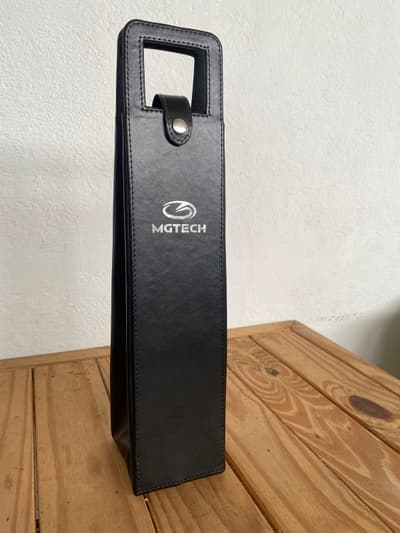 Bolsa de Vinho em courino, personalizada